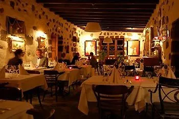 La Casona De *