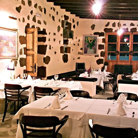 La Casona De *