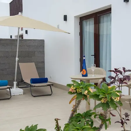 La Casona De *